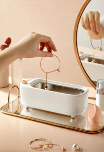Hexingsheng Jewelry | How to Clean Stainless Steel Jewelry