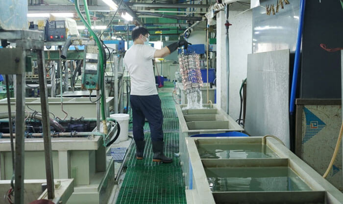 Hexingsheng Jewelry | What is the Difference between Vacuum Plating and Water Plating