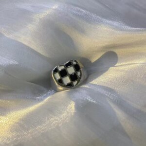 Hexingsheng Jewelry | Exploring the Popularity and Trends of Checkerboard Jewelry