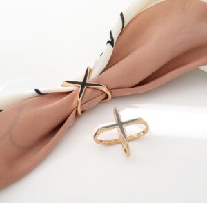 Hexingsheng Jewelry | Fall Is Coming – Time to Bring Back the Scarf Clip Trend