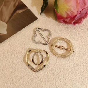 Hexingsheng Jewelry | Fall Is Coming – Time to Bring Back the Scarf Clip Trend