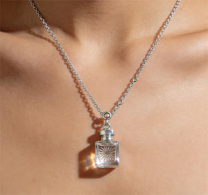 Hexingsheng Jewelry | Contact Wearable Makeup: When Cosmetics Become Jewelry