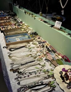 Hexingsheng Jewelry | Contact