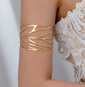 Hexingsheng Jewelry | Contact From Ancient Power to Modern Style: The Story of the Upper Arm Bangle