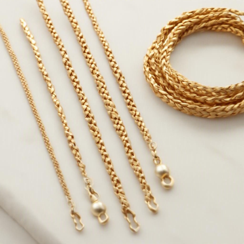 Hexingsheng Jewelry | Wholesale Gold Necklaces: A Comprehensive Guide to 14K Solid Gold Chains by Foot and Beyond
